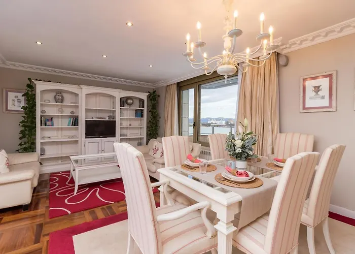 Apartamento Junto Playa Sardinero Con Parking